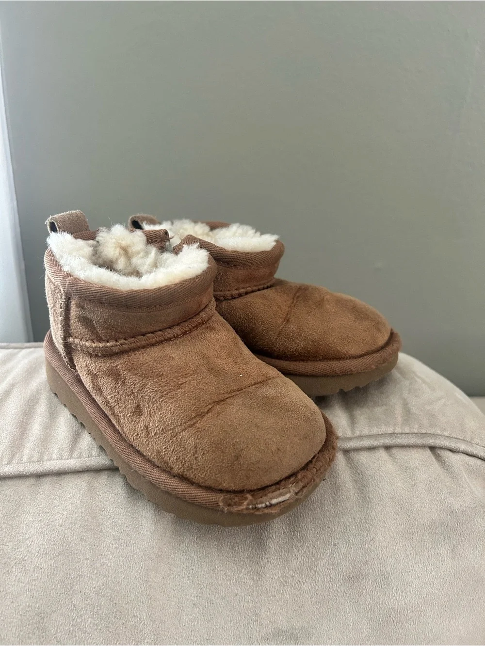 UGG Kids Chestnut Tan Sheepskin Boots Pair